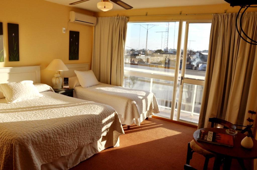 Hotel Urbano Carmelo Luaran gambar